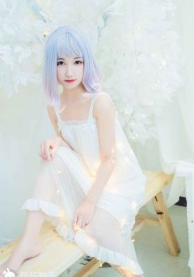 美女裸身裸乳在线观看网站_720日本电影免费