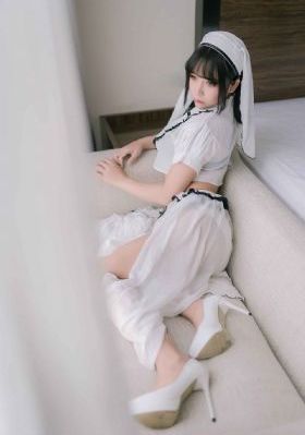 农村大叔唱歌震惊全场视频_HD免费观看韩国